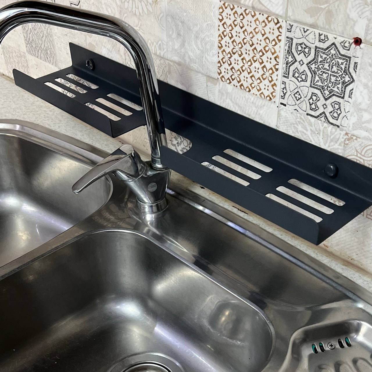 شلف پشت شیرآلات